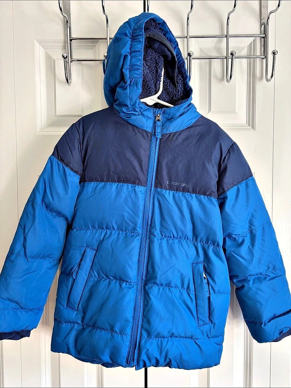 Lands' End Boys Color Block Puffer in Blue Size XS 4-5 Like New